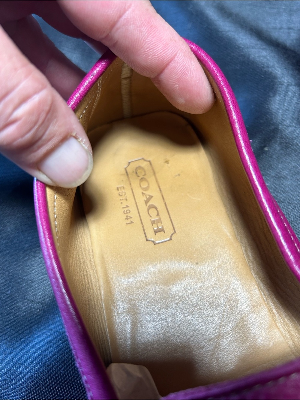 VINTAGE! Coach Fuchsia Leather Buckle Loafers - Picture 2 of 7